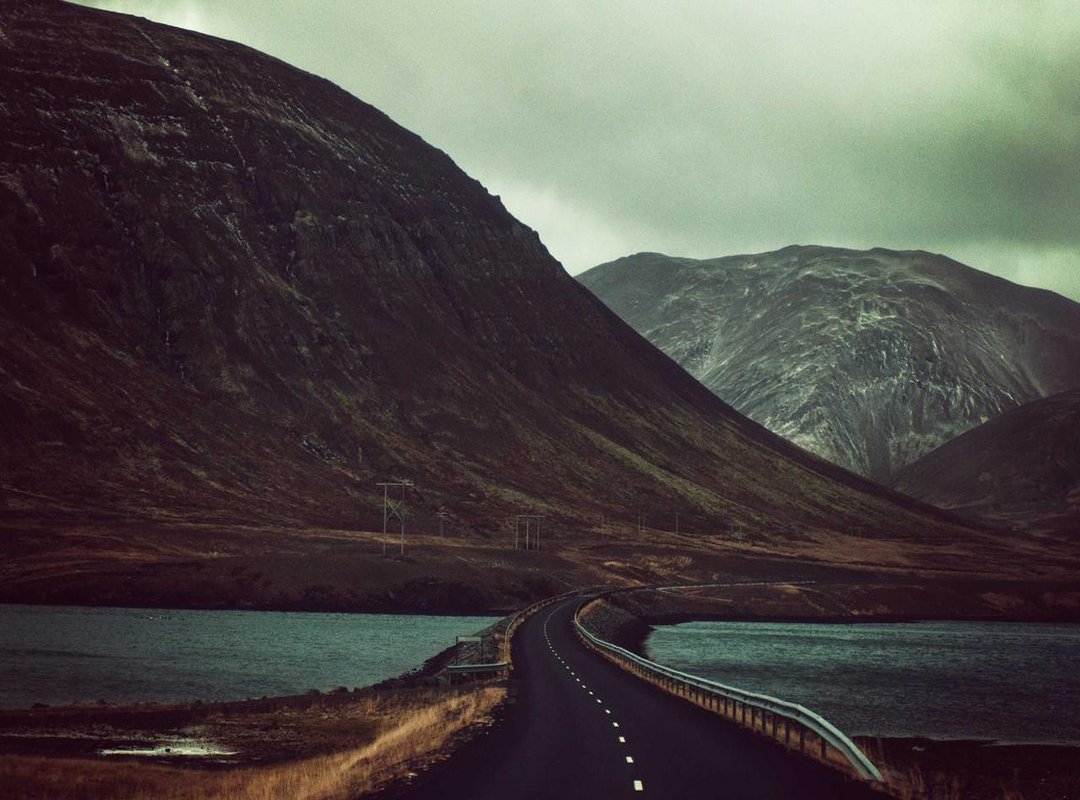 Comparisons: Roblox T-Shirt Girl Crop Tops